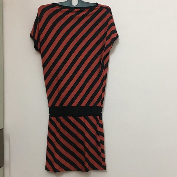 Red and Black Striped Loose Fit Dress - Picture 2 of 6